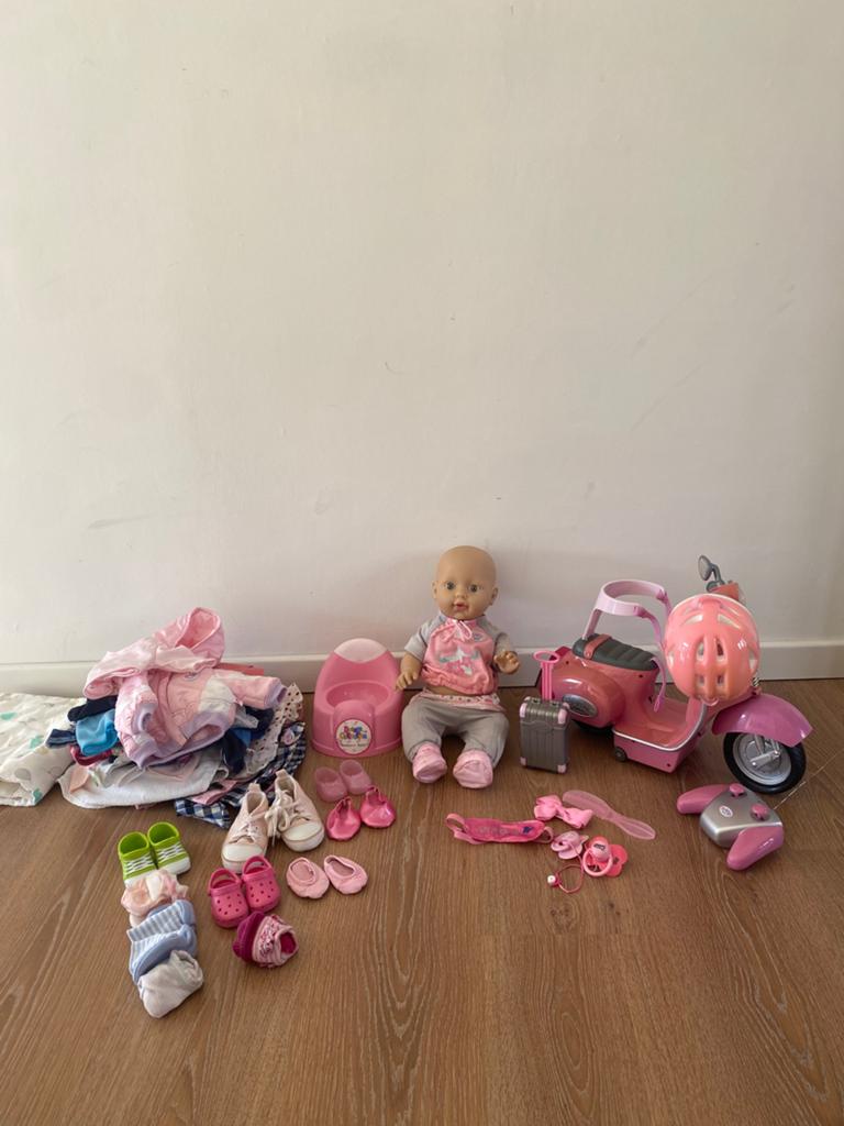 Baby born set, Kinderen en Baby's, Speelgoed | Poppen, Ophalen, Zo goed als nieuw, Babypop