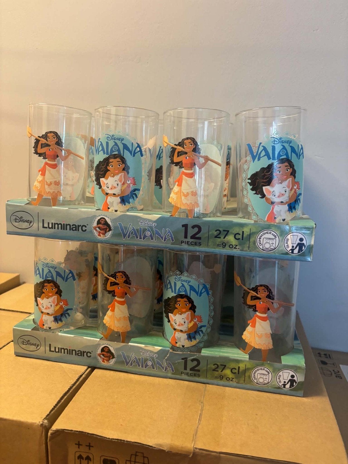 Disney glazen nieuw, Ophalen