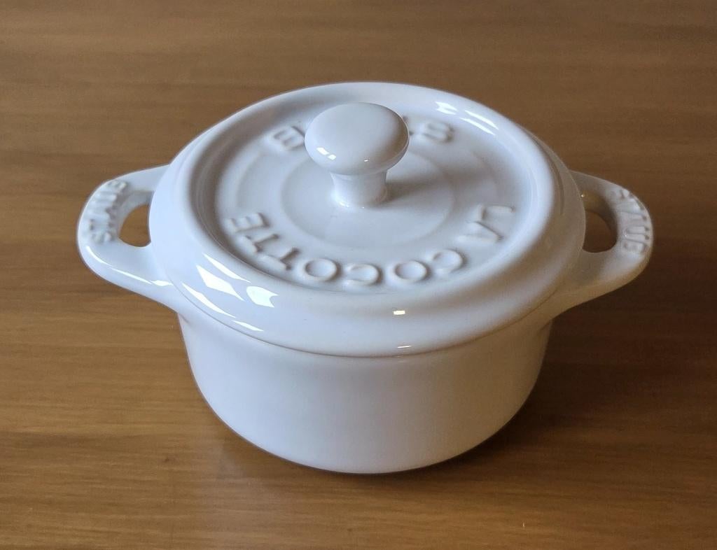 Stoofpotje La cocotte Staub, Maison & Meubles, Cuisine | Casseroles & Poêles, Neuf, Autres types, Enlèvement ou Envoi