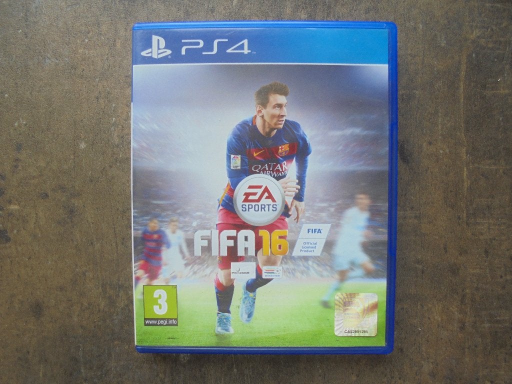 FIFA 16 voor PS4 (zie foto's), Gebruikt, Ophalen of Verzenden, Sport, 3 spelers of meer