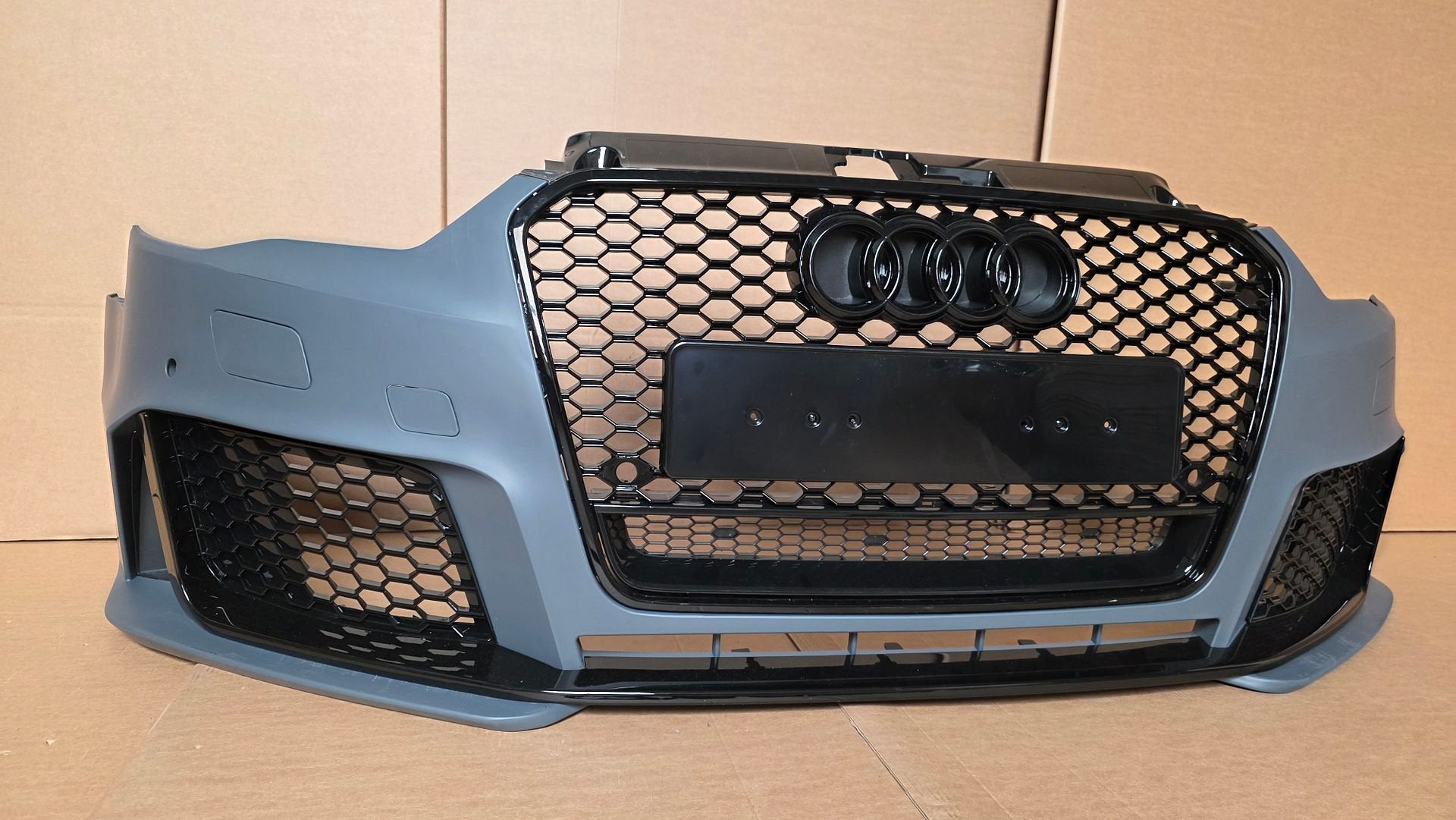 Voorbumper Audi A3 8V RS3 LOOK RS S-LINE LOOK bj.2012-2017, Gebruikt, -, Voor, Ophalen of Verzenden