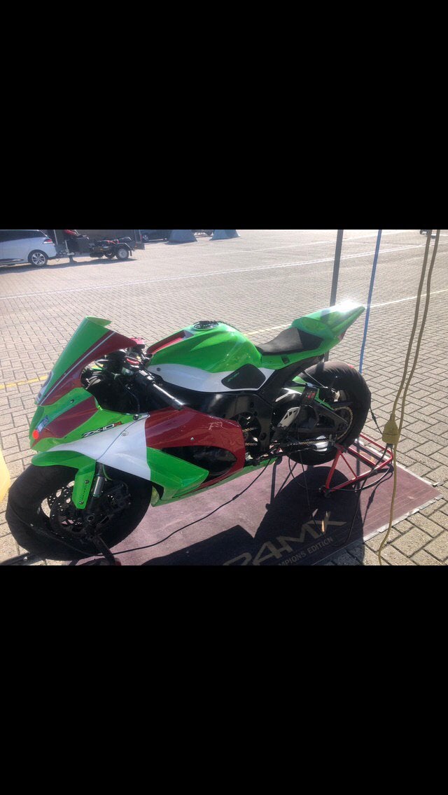 Kawasaki ZX10R, Particulier, Sport