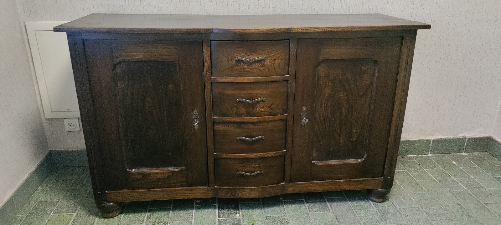 Armoire ancienne, armoire d'angle, table, chaises en osier, Maison & Meubles, Enlèvement, Chêne