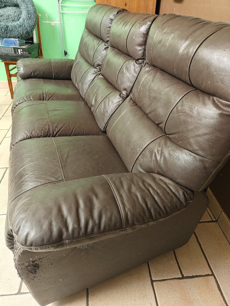 Divan relax cuir 3 places dont 2 fonction relax électriques, Maison & Meubles, Canapés | Salons, Enlèvement, Utilisé, Cuir, Trois personnes