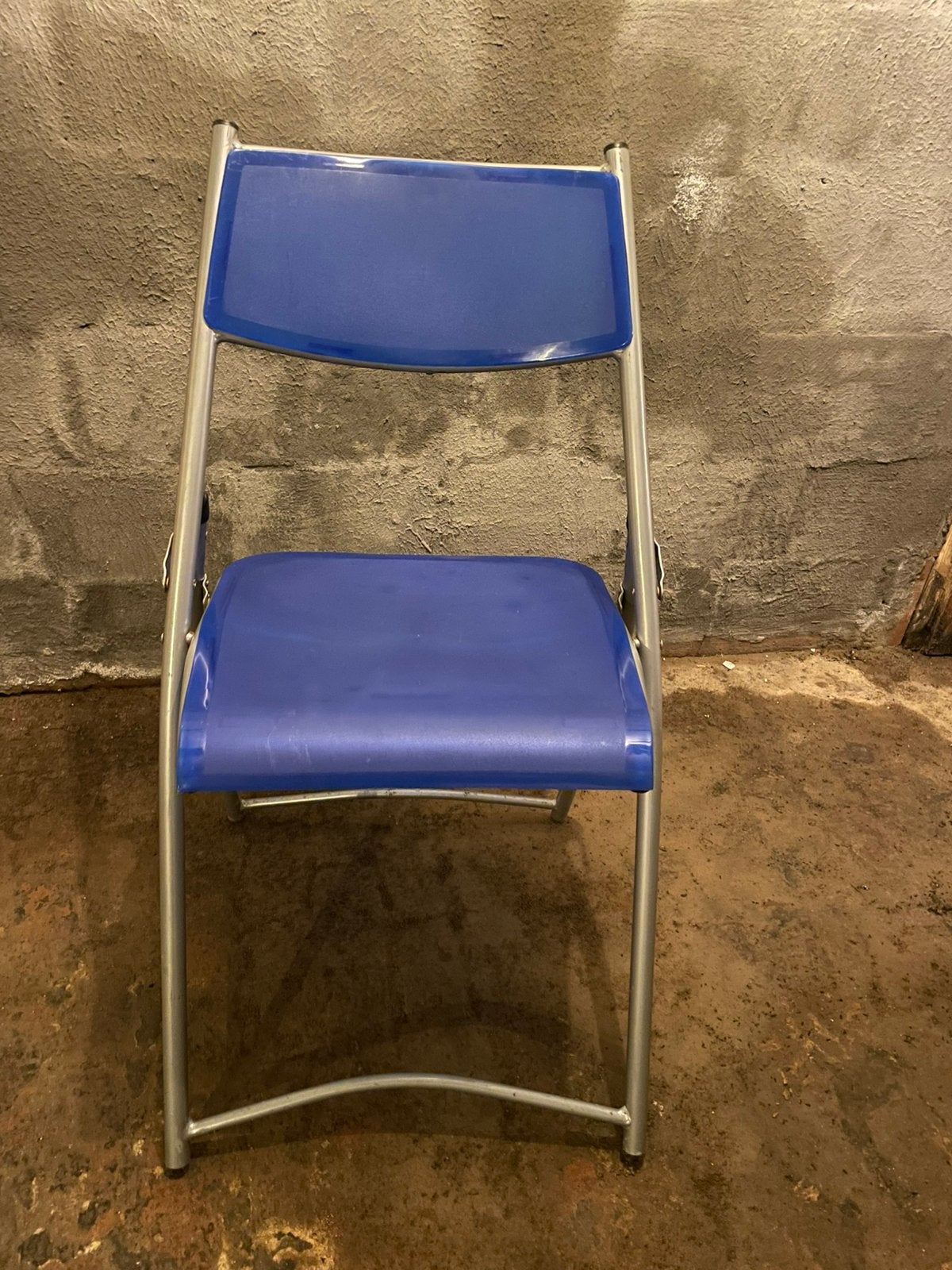 4 klapstoelen, Maison & Meubles, Enlèvement, Utilisé, Bleu, Quatre