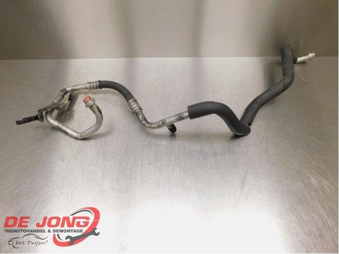 Tuyau clim d'un Opel Vivaro, -, Opel, 3 mois de garantie, Utilisé