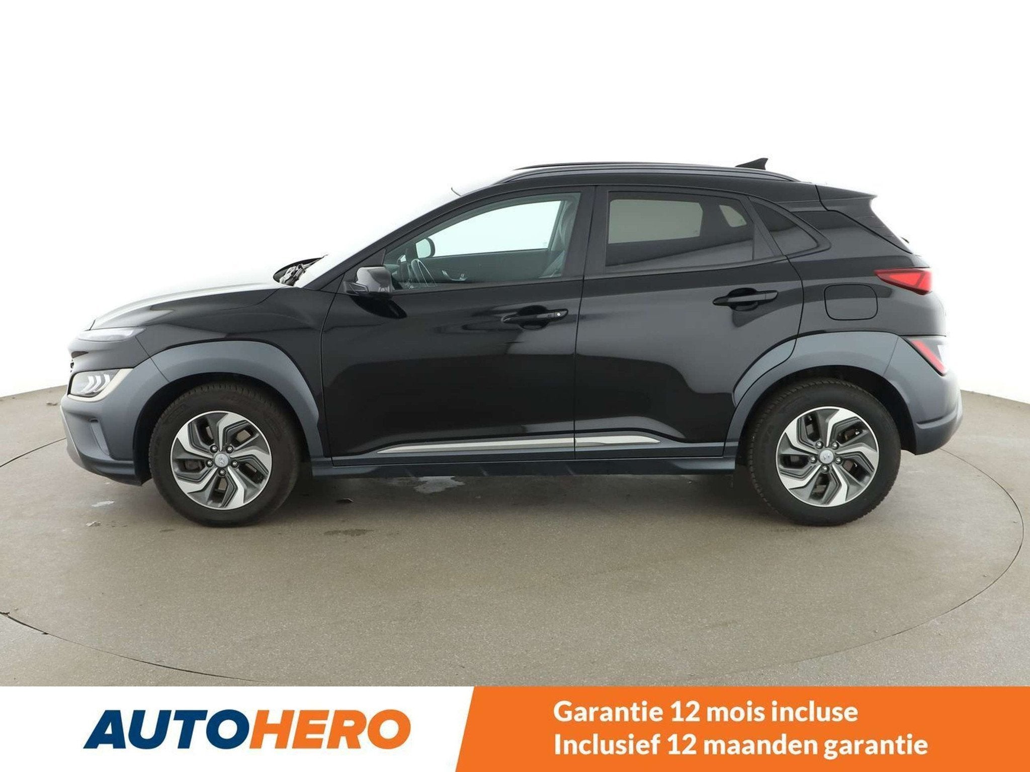 Hyundai KONA 1.6 Hybrid Style 2WD (automatique), Autos, Achat, Euro 6, Chargement par induction pour smartphones, Noir