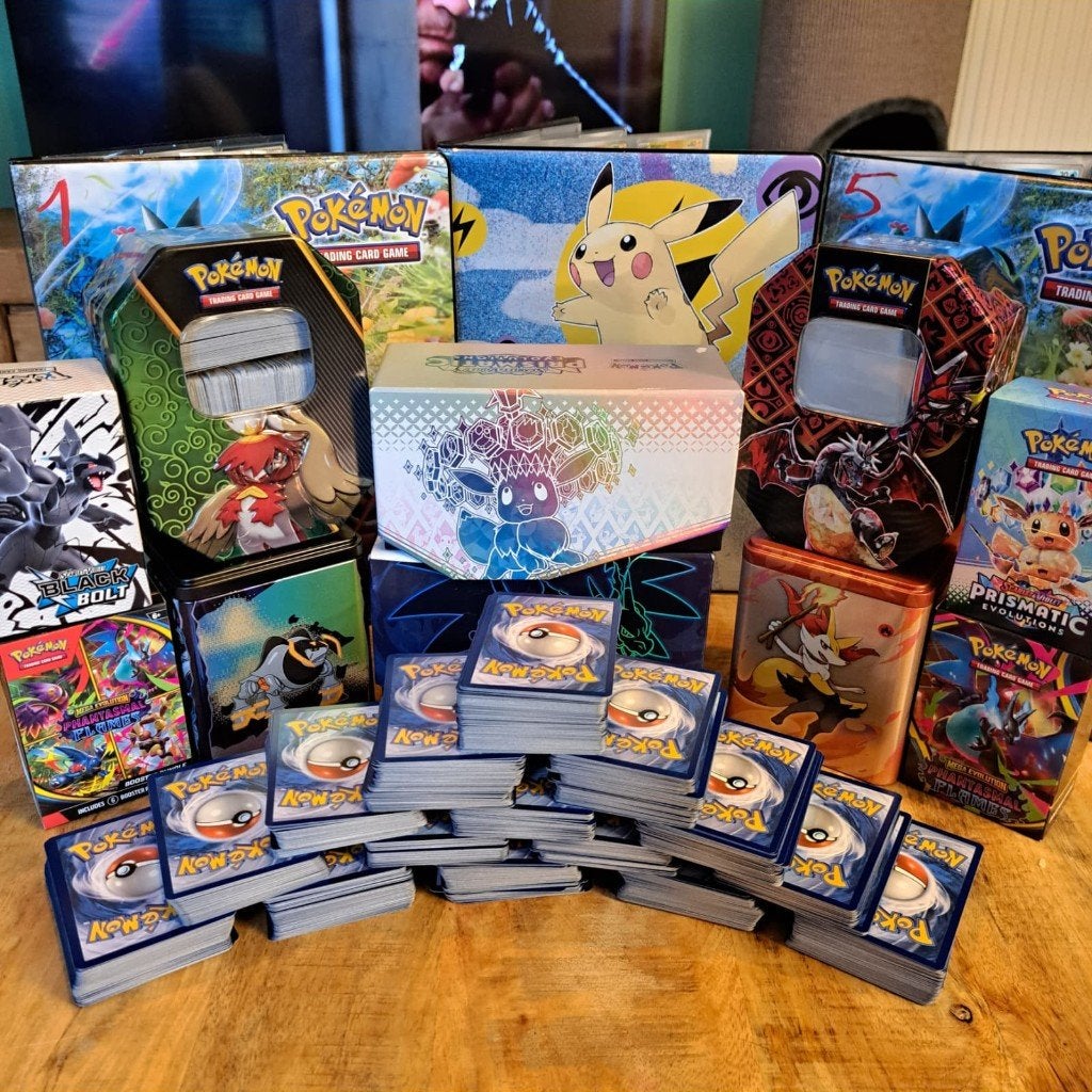 Pokemon bundels van 100 kaarten, Hobby en Vrije tijd, Verzamelkaartspellen | Pokémon, Ophalen of Verzenden, Zo goed als nieuw