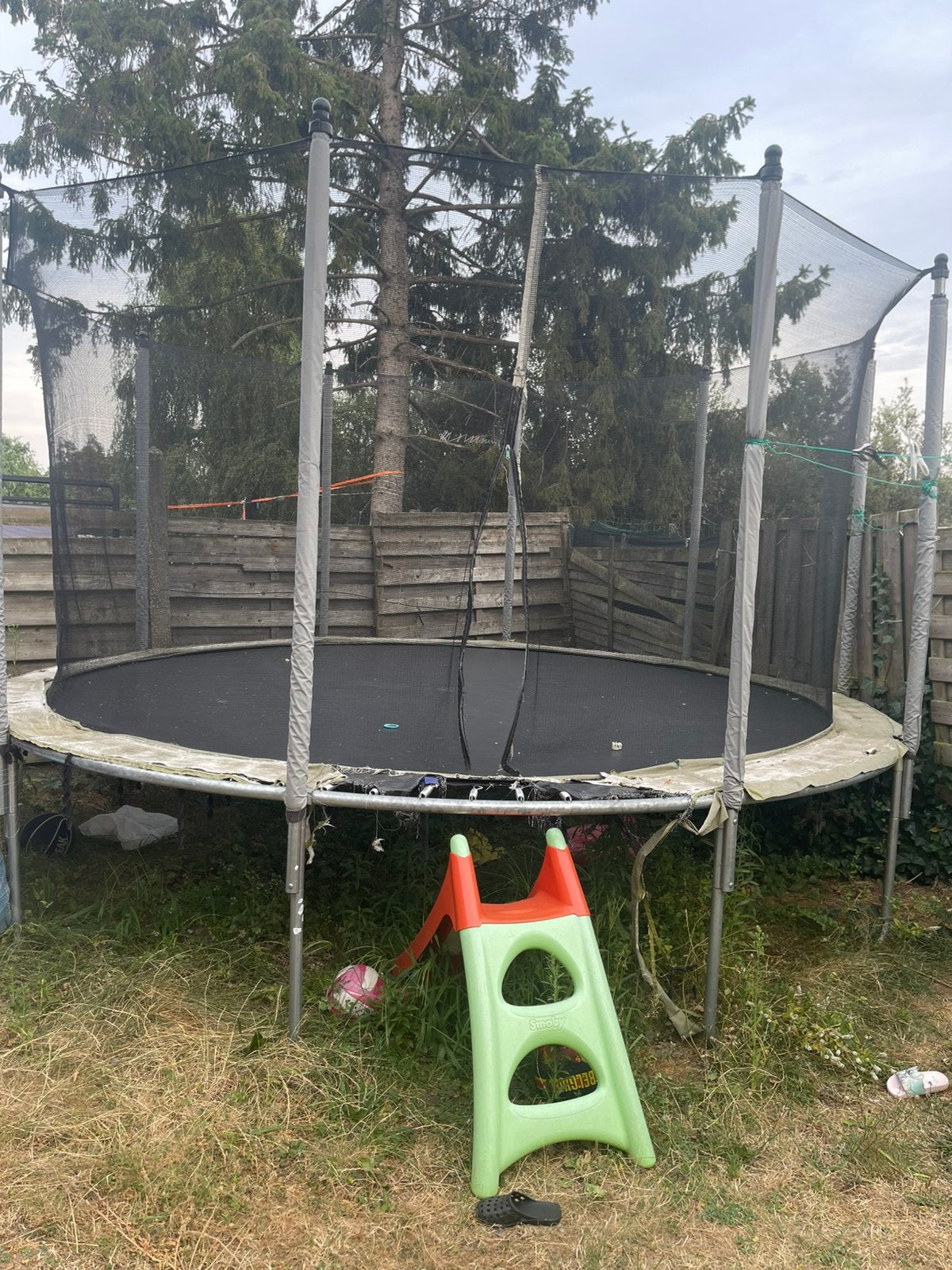 Trampoline van 4 meter, Kinderen en Baby's, Speelgoed | Buiten | Trampolines, Ophalen, Gebruikt