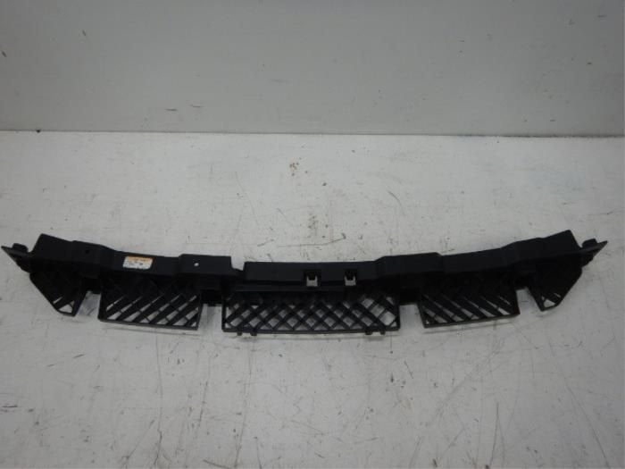 VW Beetle 5C Bumpergeleider Achter Midden, Ophalen of Verzenden, Gebruikt