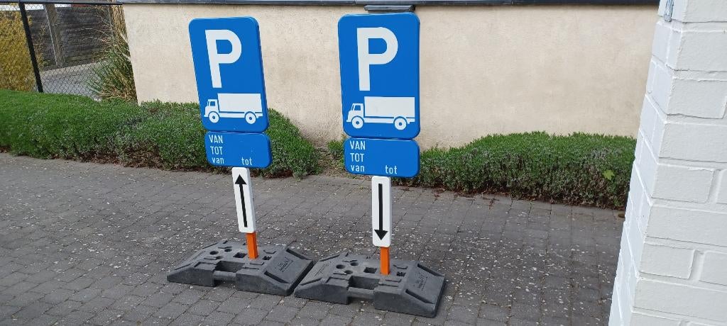 Verkeersborden, Doe-het-zelf en Bouw, Overige Doe-Het-Zelf en Bouw, Ophalen, Zo goed als nieuw