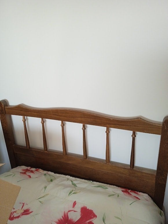lit 1 personne en bois +sommier, Enlèvement, Bois