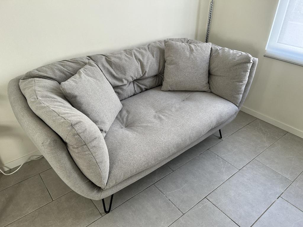 Grijze zetel met 2/3 zitplaatsen, Huis en Inrichting, Zetels | Zetels, Ophalen, 150 tot 200 cm, Tweepersoons, 75 tot 100 cm