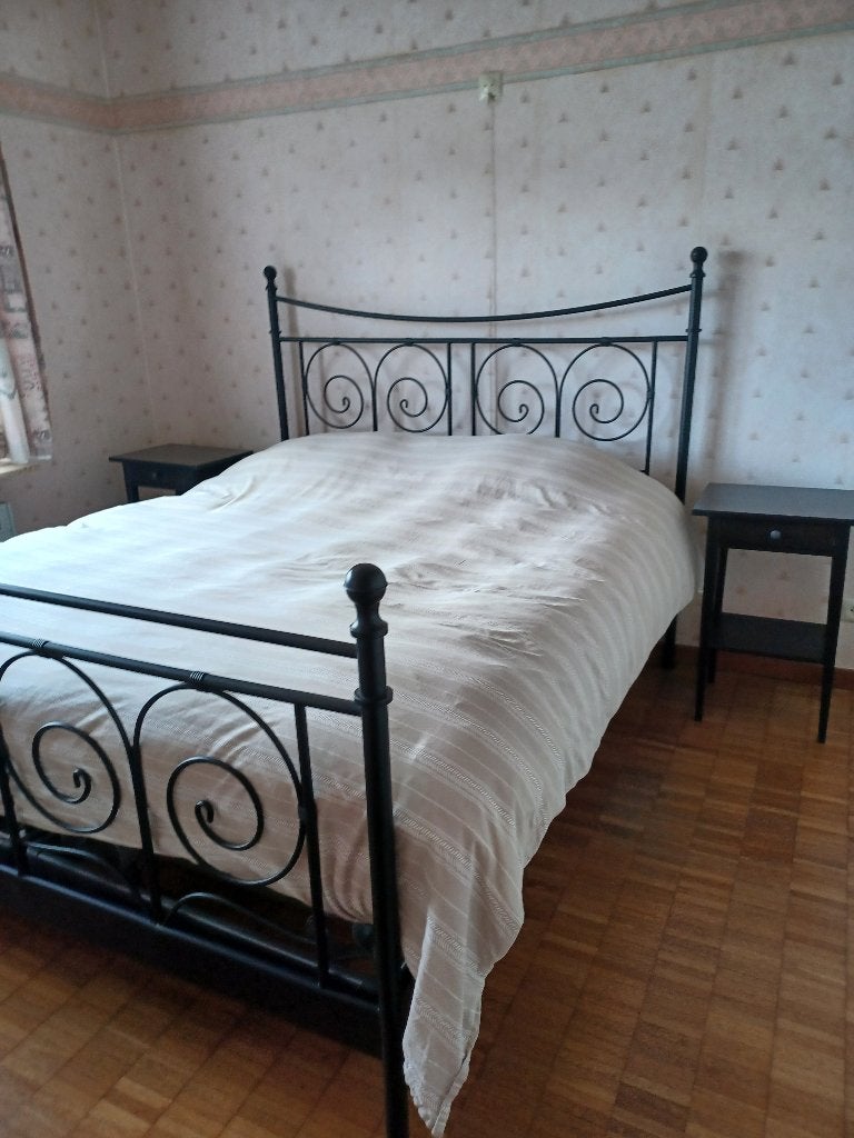 Zwart metalen bed 160 cm, met lattenbodem, Ophalen, Gebruikt, Zwart, 200 cm
