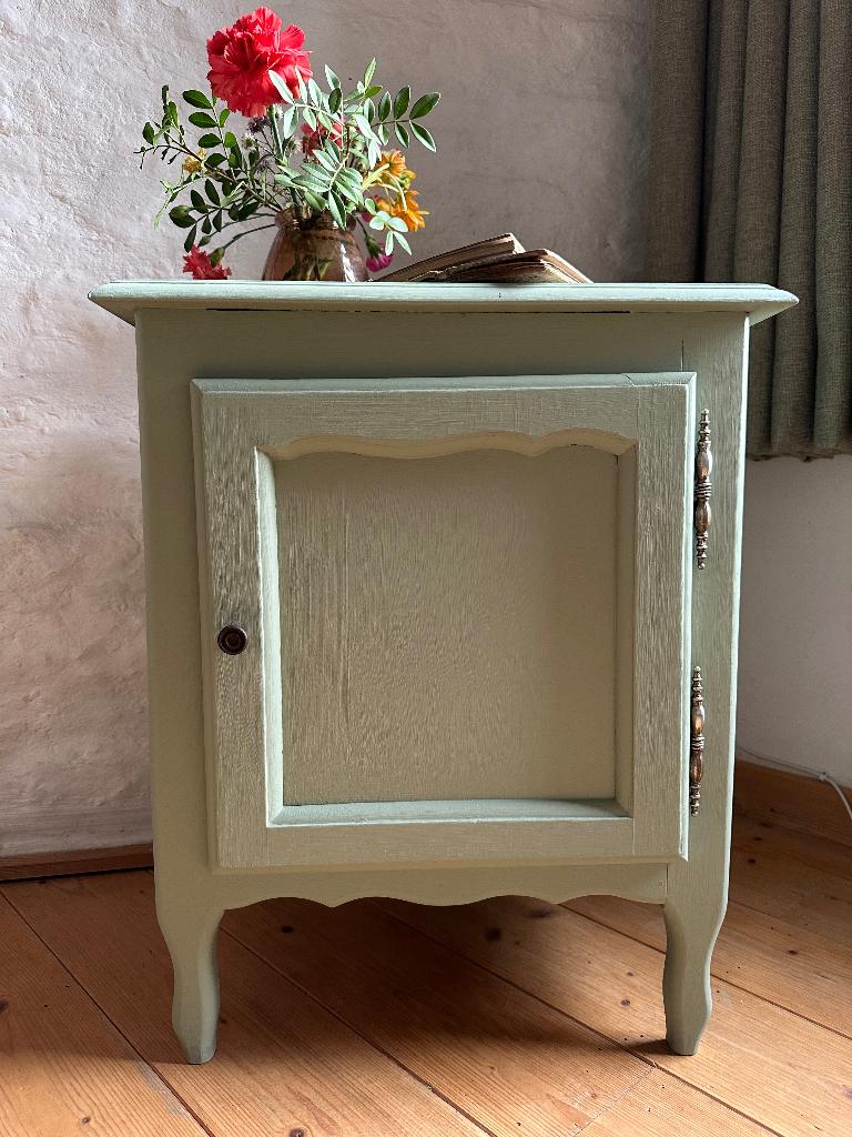 Vintage nachtkastje - Frans, Provençaals - Eyecatcher, Antiek en Kunst, Antiek | Meubels | Kasten, Ophalen