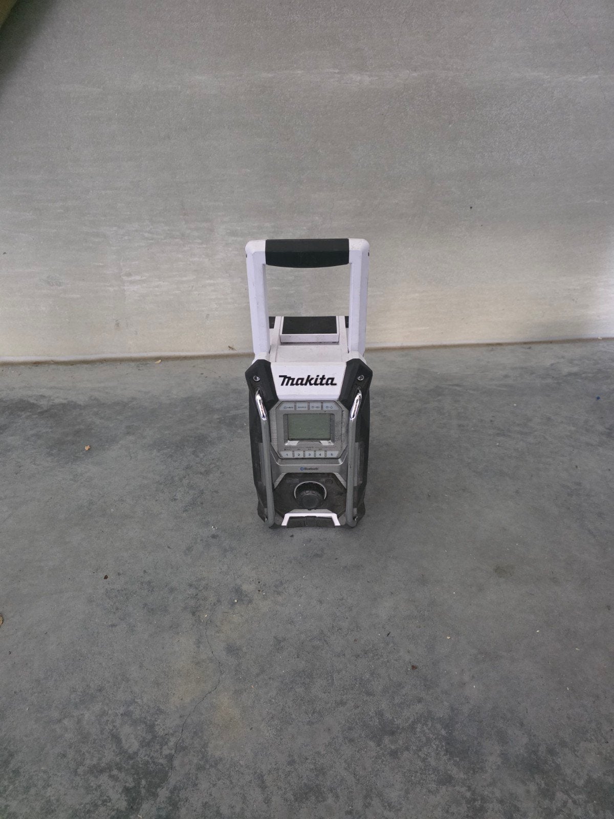 makita radio, Ophalen