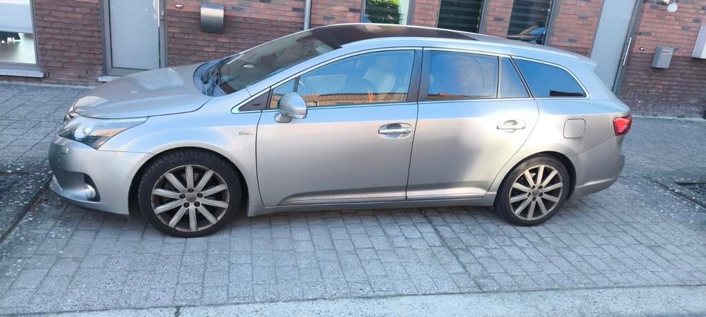 Toyota Avensis 2012 D-cat , luxe en comfortabel, 2.2 diesel, Auto's, Toyota, Avensis, Diesel, Te koop, Cruise Control