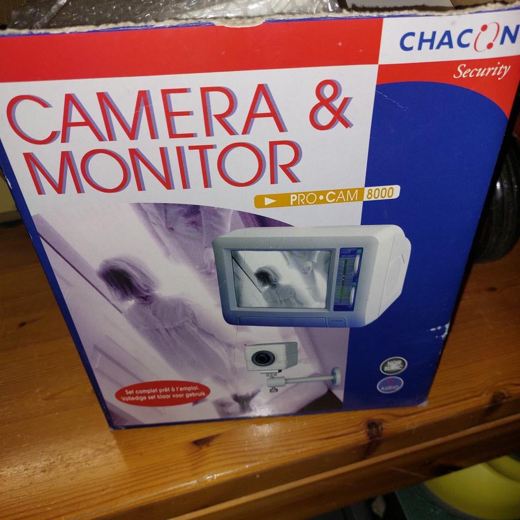 Camera en monitor chacon, Ophalen