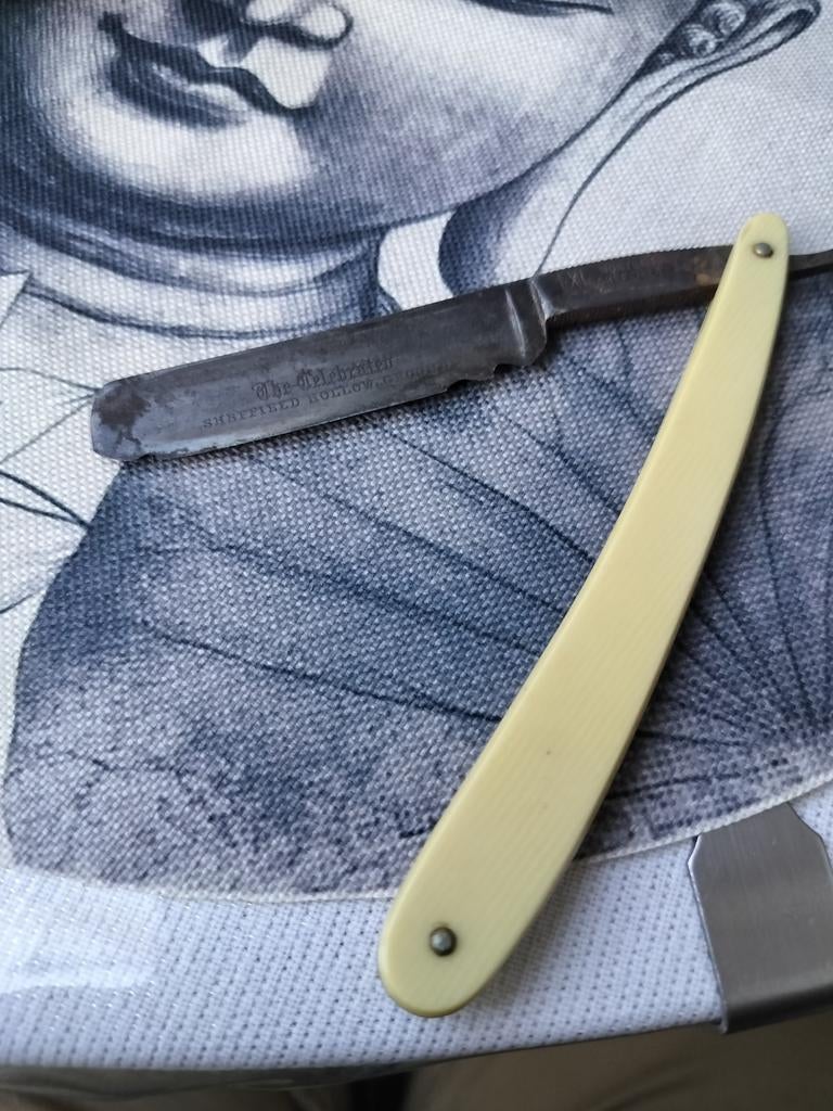 Scheermes, Antiek en Kunst, Ophalen