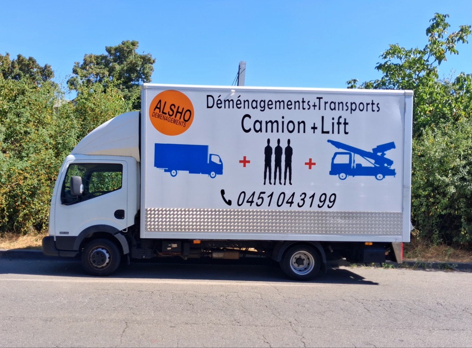 Lift , camion , déménagements ,transports