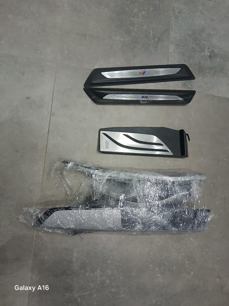 Compleet setpakket M f20 f21 f22 f23 drempel + voetsteun + i, Auto-onderdelen, BMW