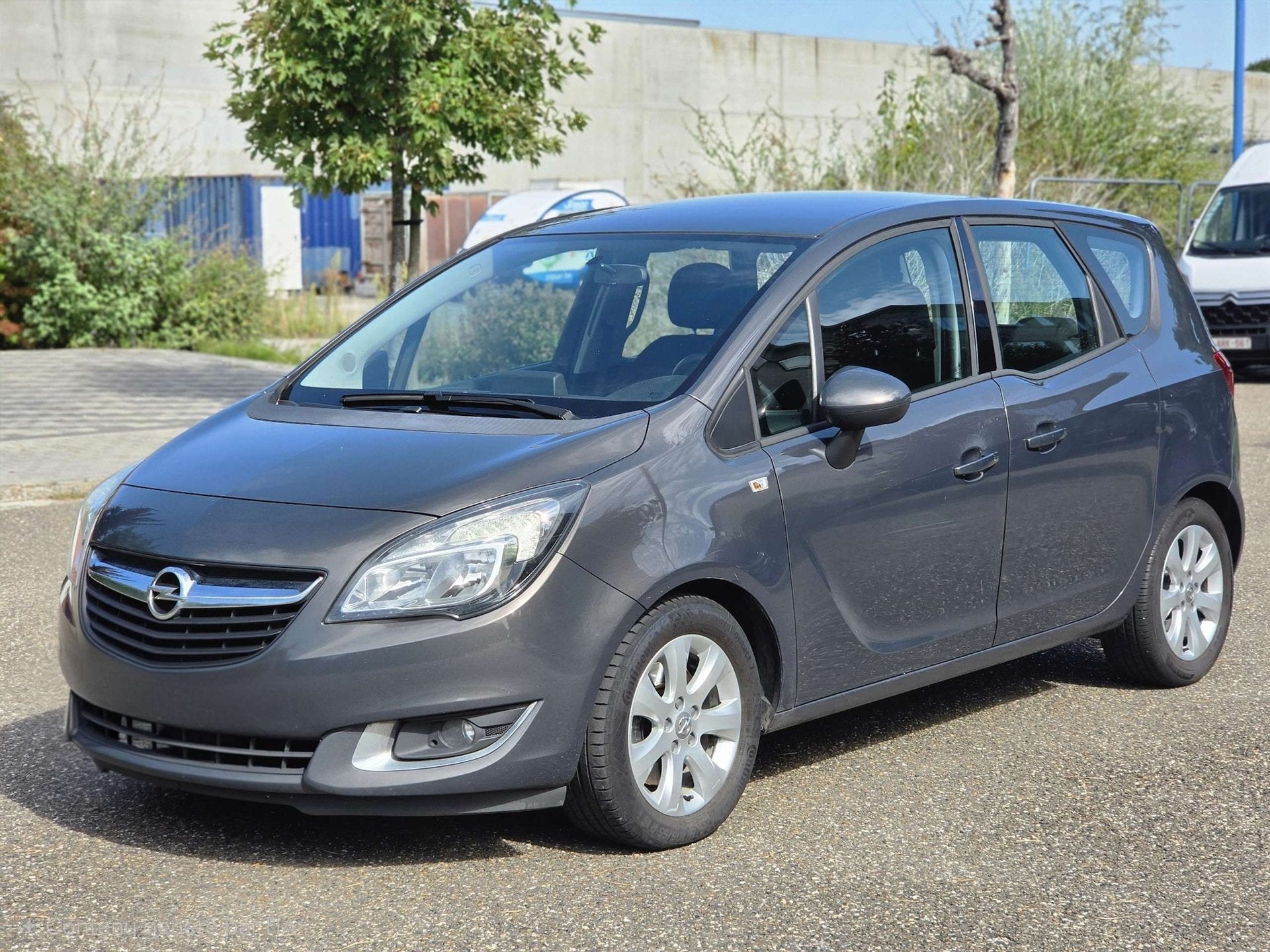 Opel Meriva Meriva 1.6 CDTi EURO 6B CARNET D’ENTRETIEN COM, Auto's, Dealer onderhouden, Gebruikt, Bedrijf, 5 deurs
