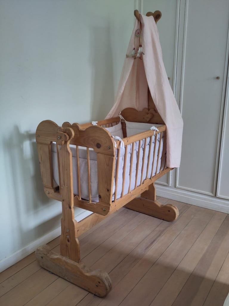 Houten wieg, Kinderen en Baby's, Babywiegjes en Ledikanten, Ophalen, Wieg