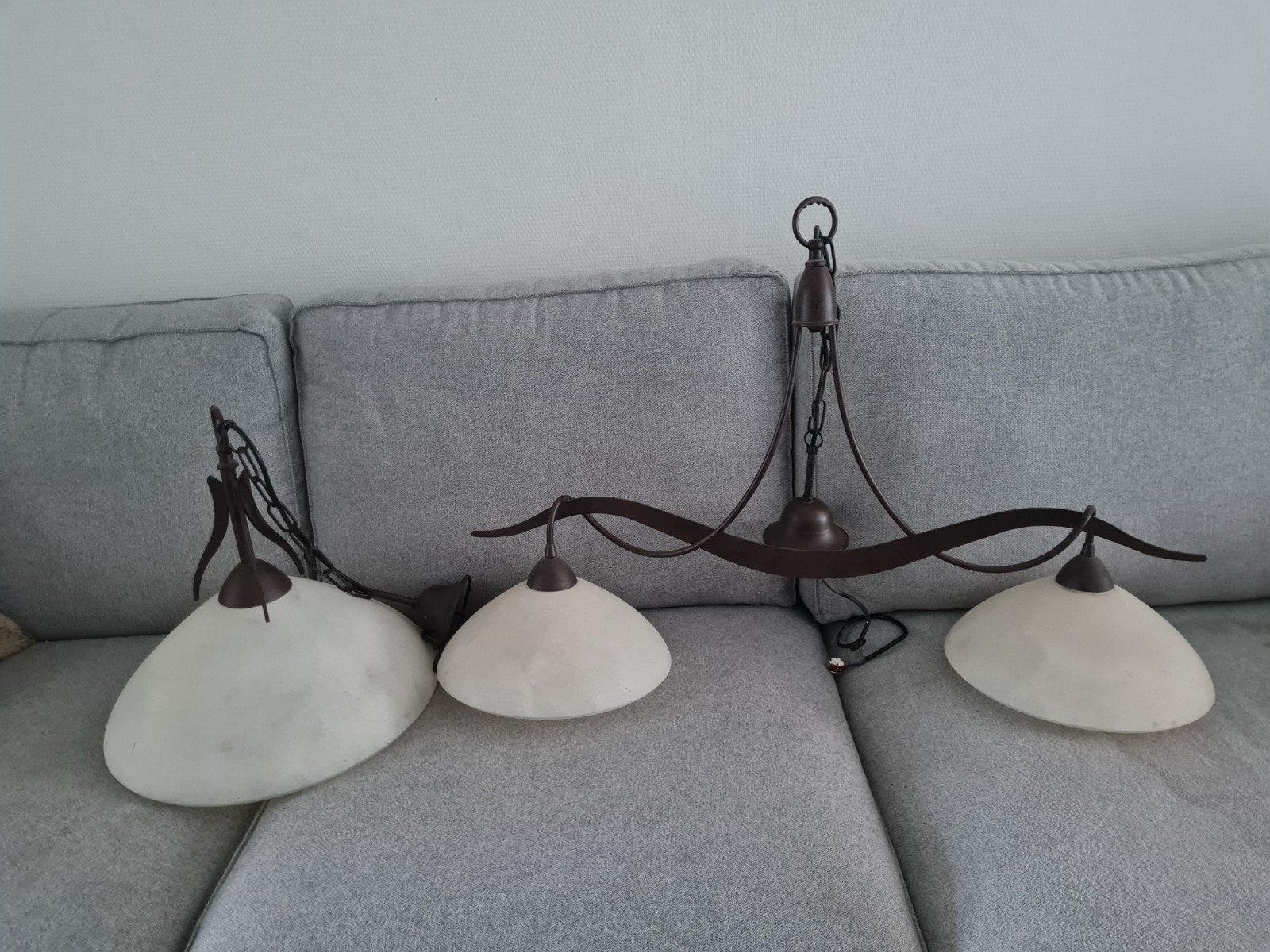 2 hanglampen, Ophalen