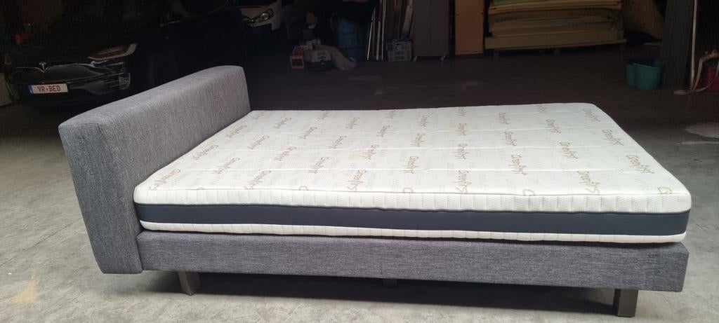 Hotelbak met hoofdbord en matras, Huis en Inrichting, Slaapkamer | Matrassen en Bedbodems, Ophalen, Matras