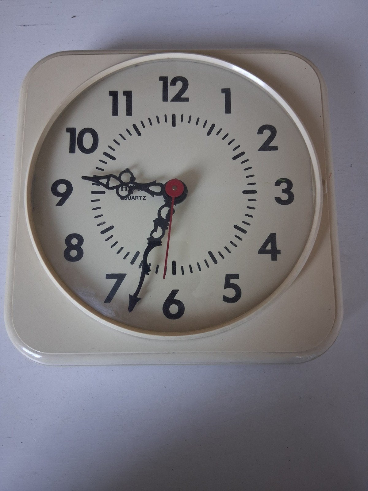Vintage horloge murale quartz '70, Electroménager, Enlèvement, Utilisé, Analogique