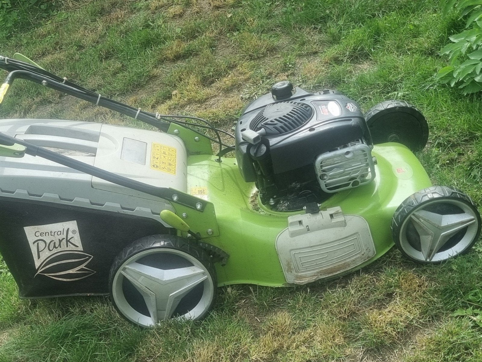 Tondeuses Briggs&Stratton Série625 EXİ.Autotractée, Bac de ramassage, Briggs&Stratton 625 exi ready start, Comme neuf, Enlèvement