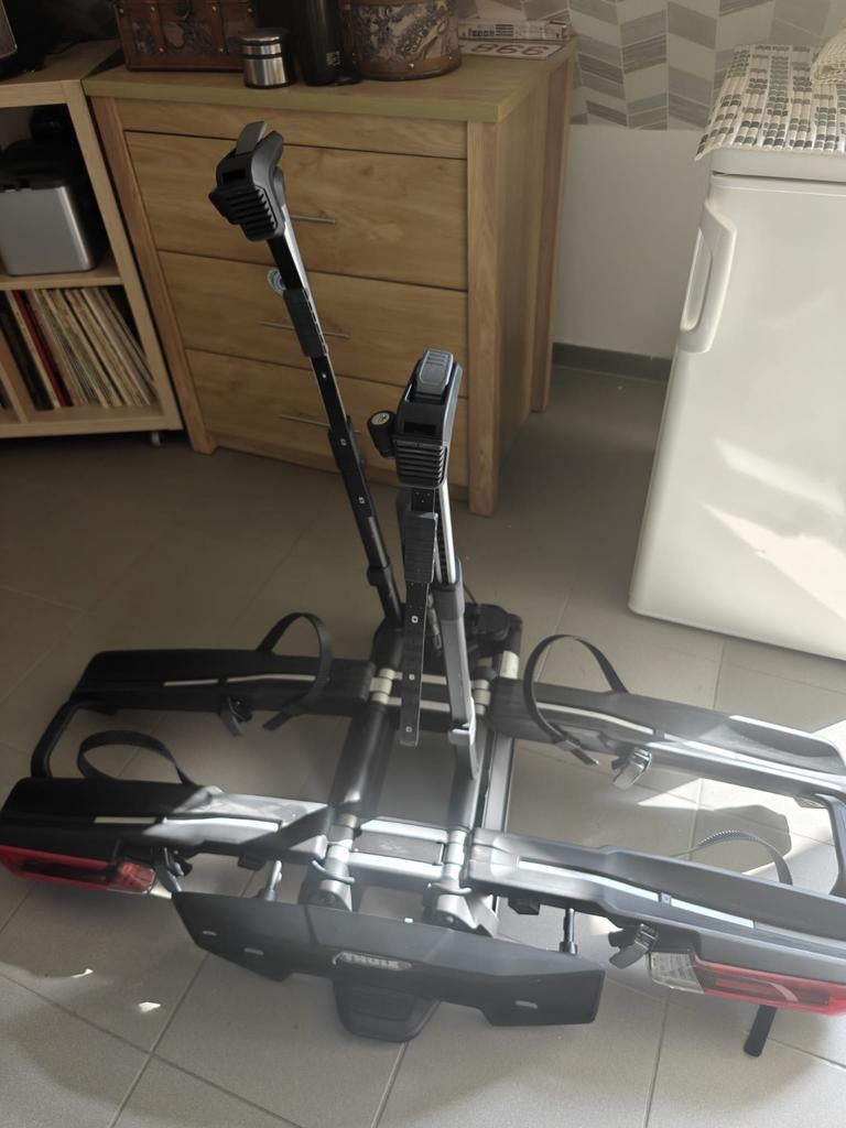 Thule fietsendrager voor 2 fietsen, Ophalen, 2 fietsen
