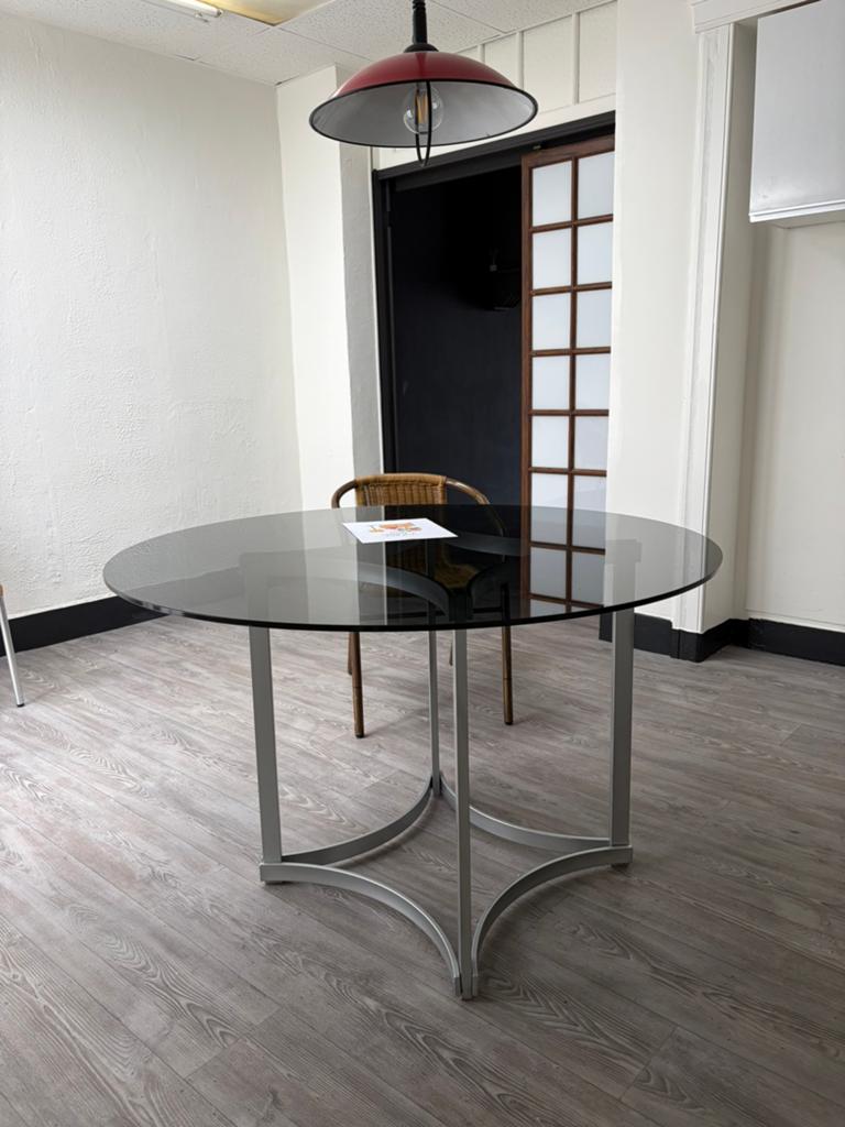 Vintage ronde glazen eettafel in rookglas - Ø120 cm, Ophalen, Zo goed als nieuw, Rond, Metaal