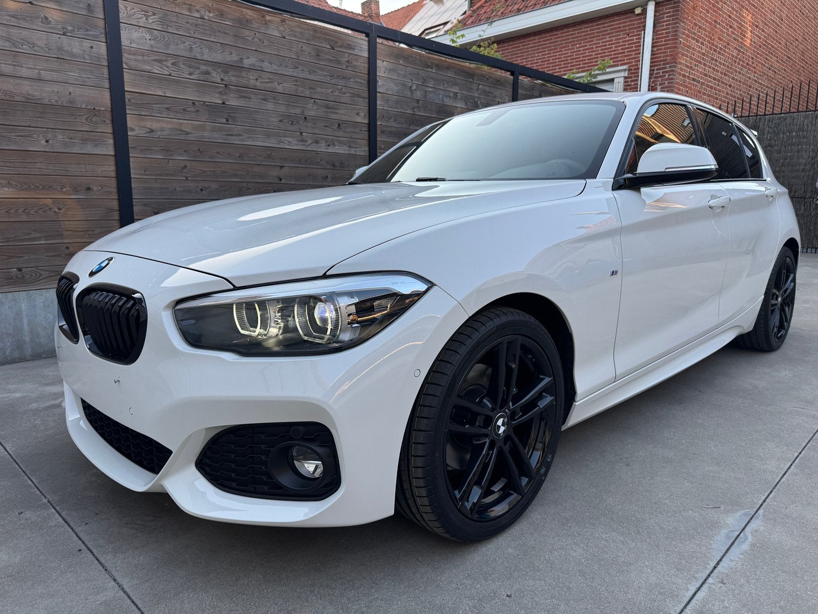 Bmw 120i M Pakket, Autos, BMW, Entreprise, Série 1, ABS, Airbags, Air conditionné, Alarme, Climatisation automatique, Bluetooth