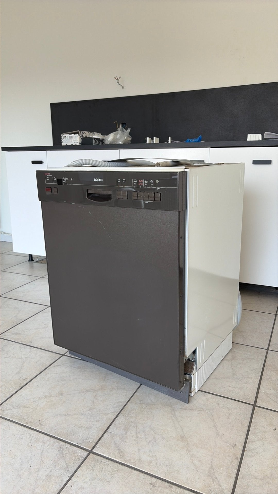 Bosch Logixx vaatwasser 60 cm – volledig werkend, Ophalen, Gebruikt, Minder dan 85 cm, Tussenbouw