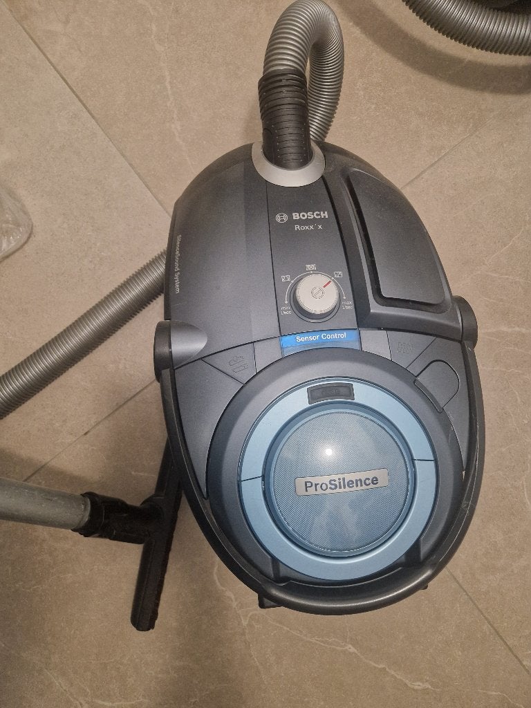 Aspirateur Bosch, Enlèvement