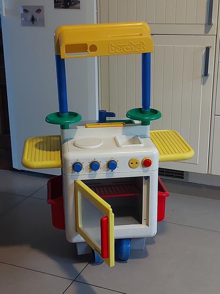 Speelgoedkeukentje, Ophalen