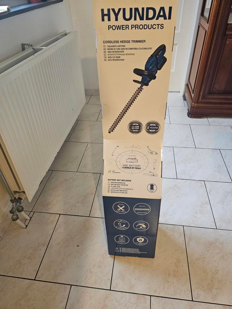 taille-haie sans fil Hyundai 20V, Hobby & Loisirs créatifs, Détecteurs de métaux, Enlèvement