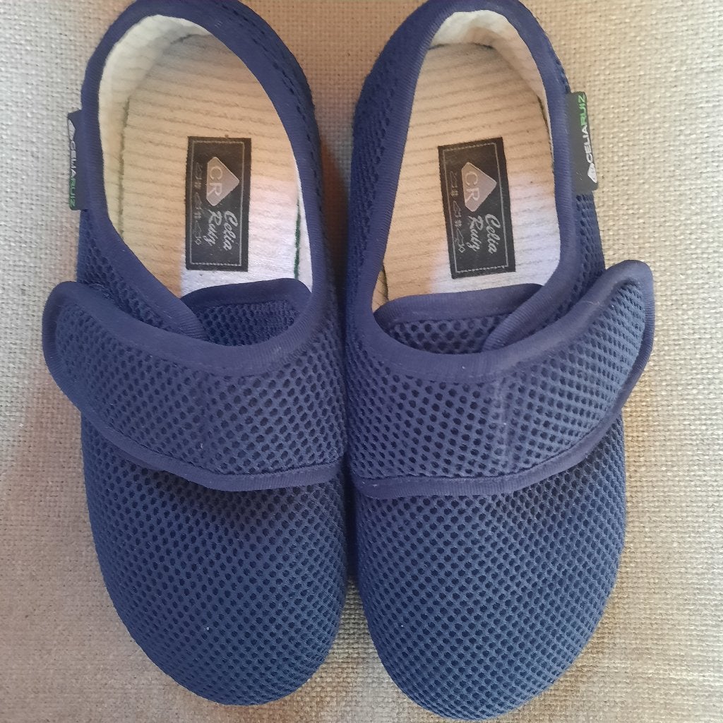 DAMES PANTOFFELS CELIA RUIZ maat 38 - made in Spain -medisch, Kleding | Dames, CELIA RUIZ, Blauw, Ophalen of Verzenden, Pantoffels of Sloffen