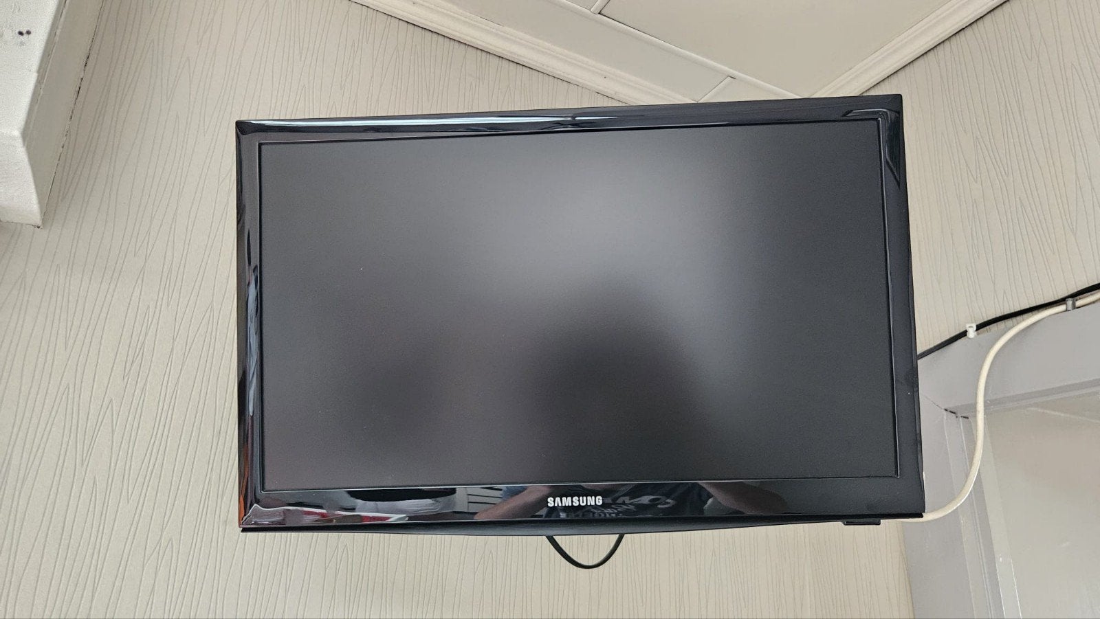 Samsung TV (47 cm) + muurbeugel, Enlèvement, Samsung