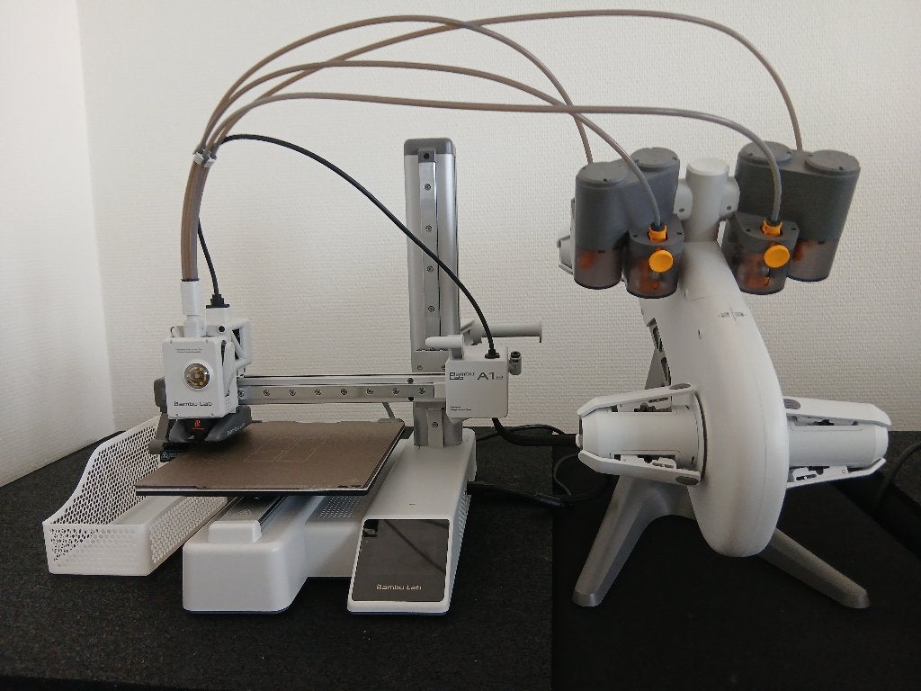 Bambu Lab A1 mini met AMS, enclosure en extra's, Informatique & Logiciels, 3D Imprimantes, Utilisé, Filament, Wi-Fi intégré, Enlèvement