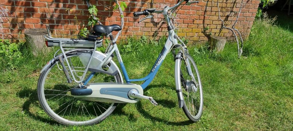 Vélo électrique GAZELLE sans chargeur avec défaut, Vélos & Vélomoteurs, Accessoires vélo | Batteries de vélo, Enlèvement ou Envoi