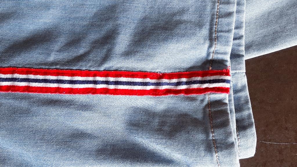 Te koop: Mooi licht blauwe jeans,  "Mayerline"42, Ophalen, Mayerline, Blauw, W33 - W36 (confectie 42/44)