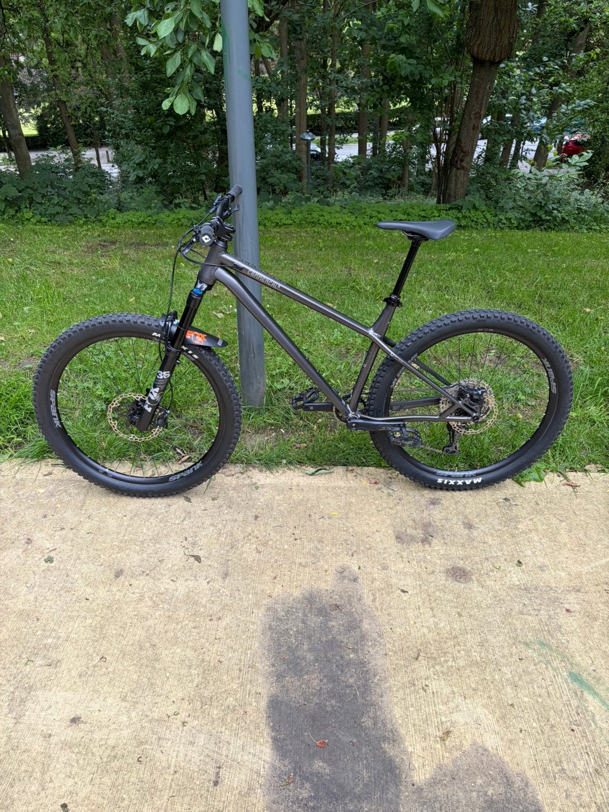 COMMENCAL META HT AM RACE 2022 – Taille L – Excellent état, Vélos & Vélomoteurs, Autres marques, Comme neuf, Enlèvement, Hommes
