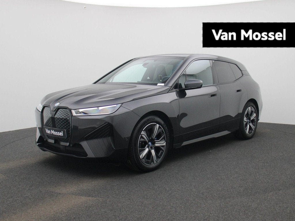 BMW iX xDrive40 (automatique), Autos, BMW, Entreprise, Achat, iX, 4x4, Airbags, Bluetooth, Cruise Control, Electronic Stability Program (ESP)