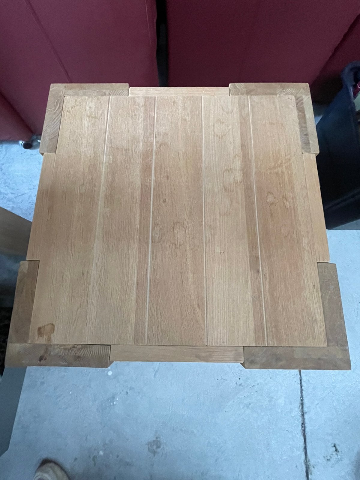 Table d'appoint/table basse en chêne massif 64  64 cm, Maison & Meubles, Enlèvement, Utilisé, Carré