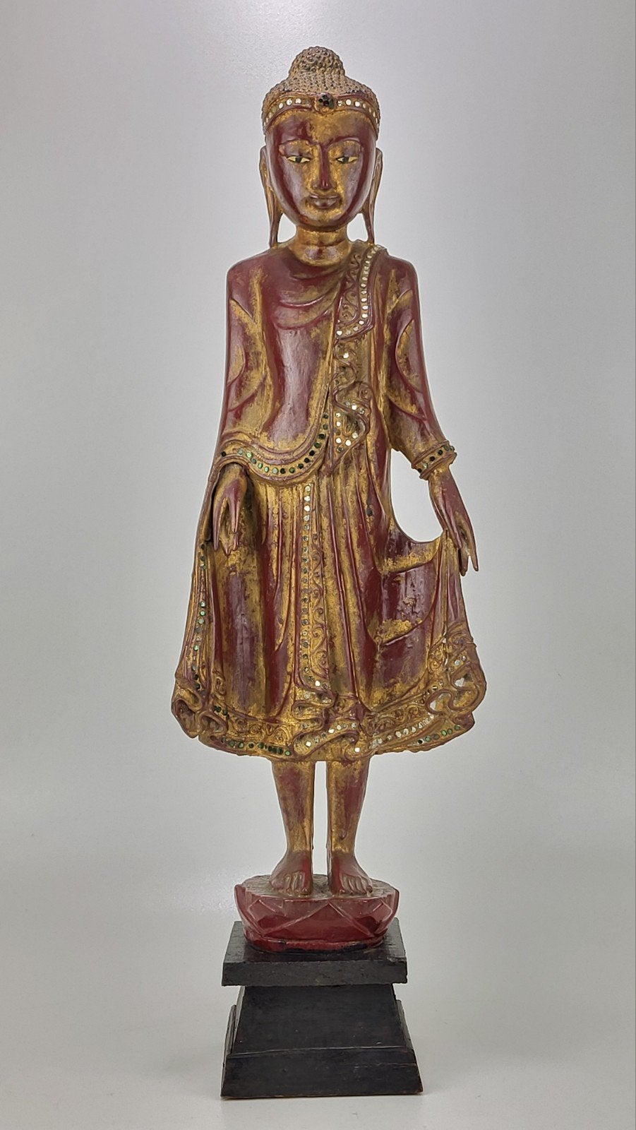 Ancienne statue de Bouddha en bois du Myanmar (Birmanie), Enlèvement ou Envoi