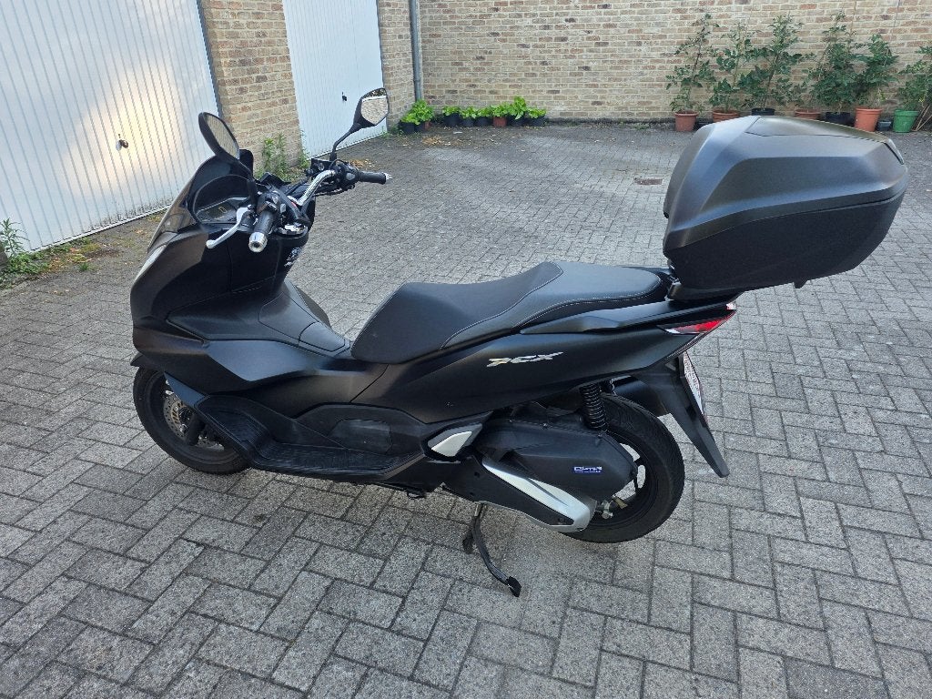 HONDA PCX 125, Scooter, Particulier, 125 cc, LED Verlichting