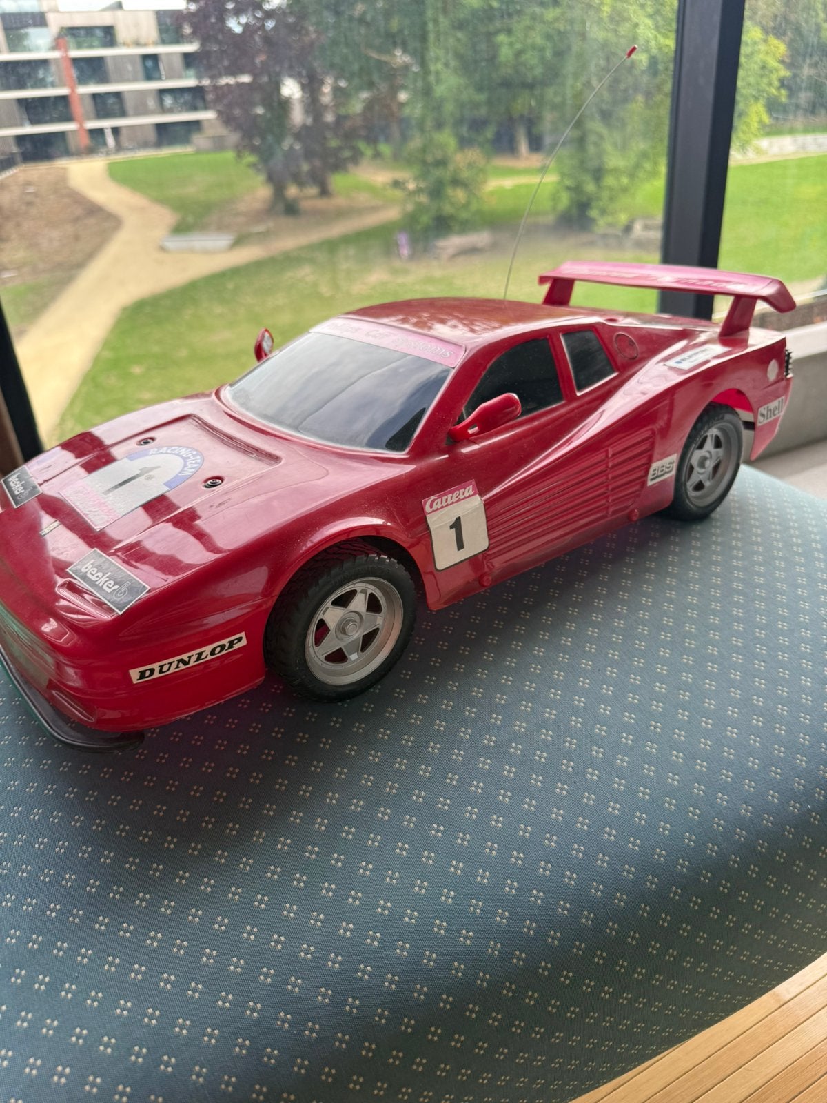 Ferrari Testarossa RC grand format Vintage 1/10, Enlèvement ou Envoi, Utilisé, Plus grand que 1:32, Voiture