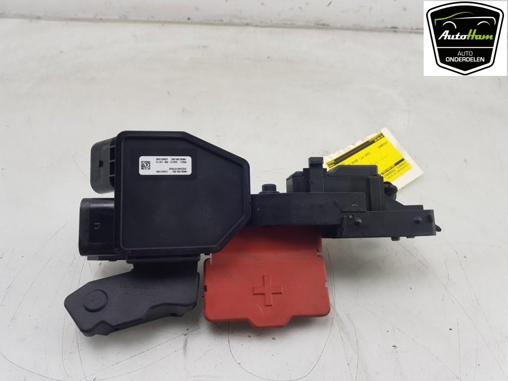 ZEKERINGKAST Range Rover V (LK) (|M8E214A073MB|LR154059|), Dhr. J. Ham, Administratie@autoham.nl, Nijkerkerstraat 27a 27a
3821 CD  AMERSFOORT, NL